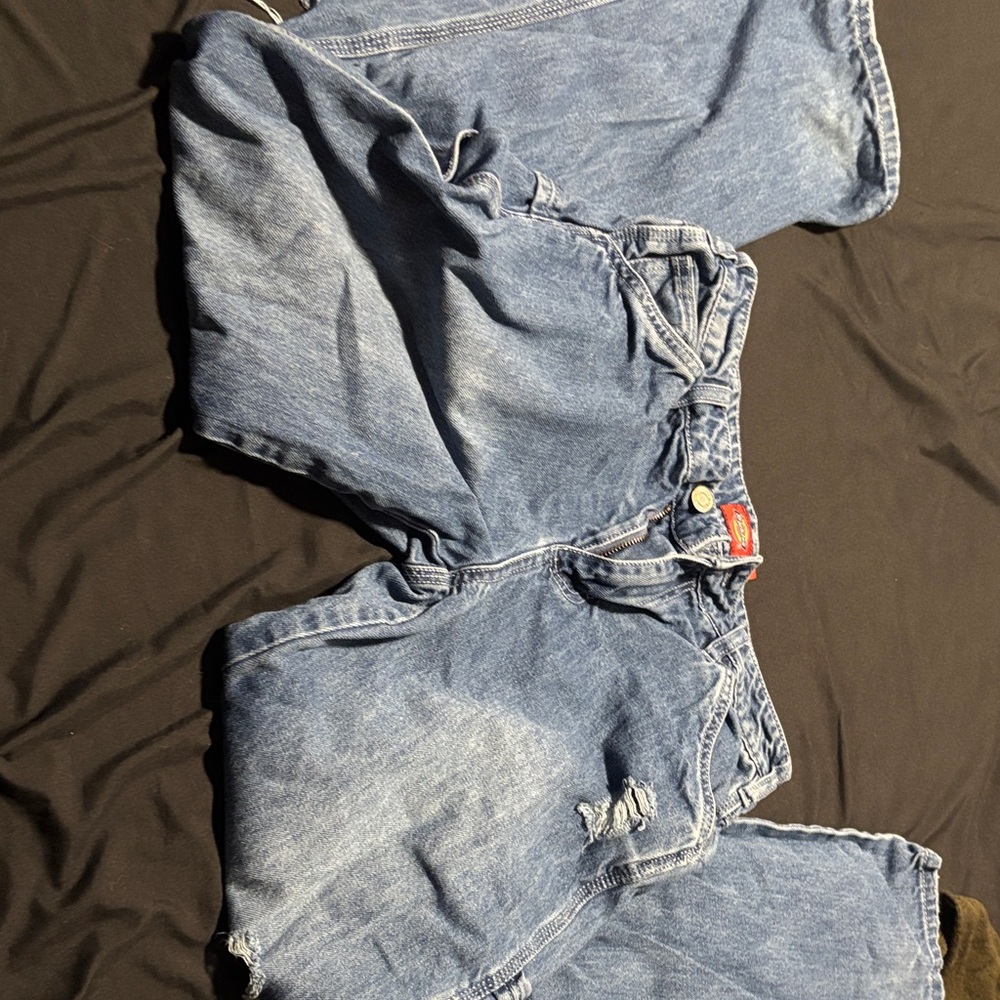 Women’s Blue Distressed Jeans